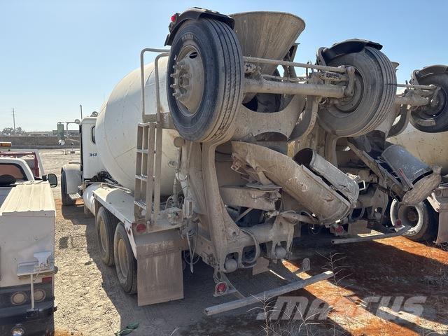 Peterbilt 357 Drugi tovornjaki