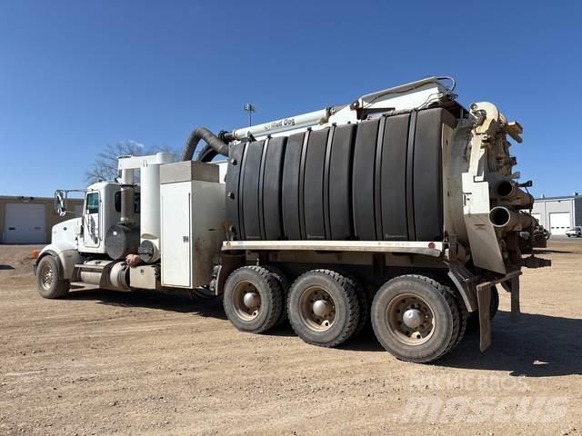Peterbilt 367 Bagri goseničarji