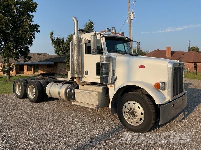Peterbilt 367 Vlačilci