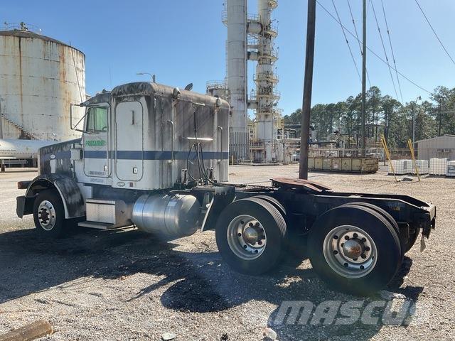 Peterbilt 372 Vlačilci