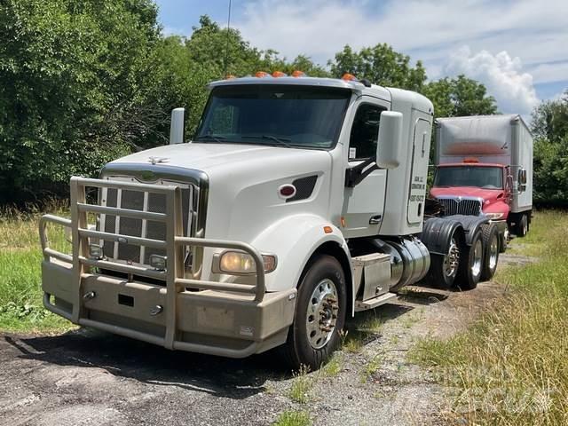 Peterbilt 377 Vlačilci
