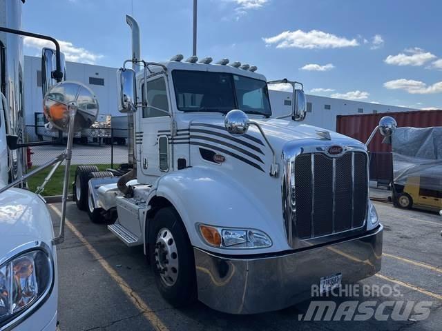 Peterbilt 384 Vlačilci