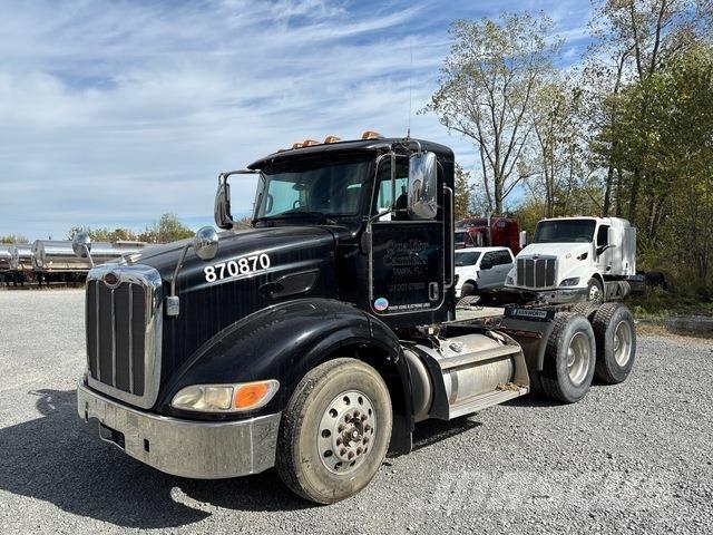 Peterbilt 384 Vlačilci