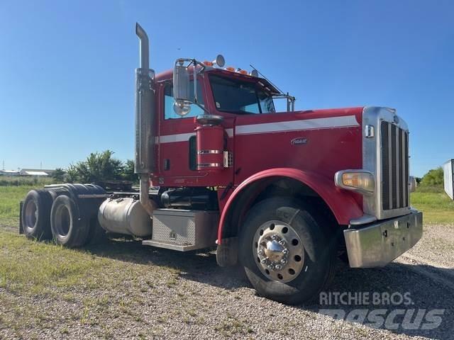 Peterbilt 388 Vlačilci