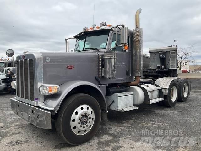 Peterbilt 388 Vlačilci