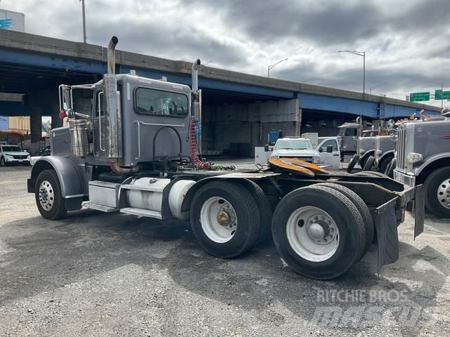 Peterbilt 388 Vlačilci