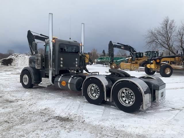 Peterbilt 388 Vlačilci