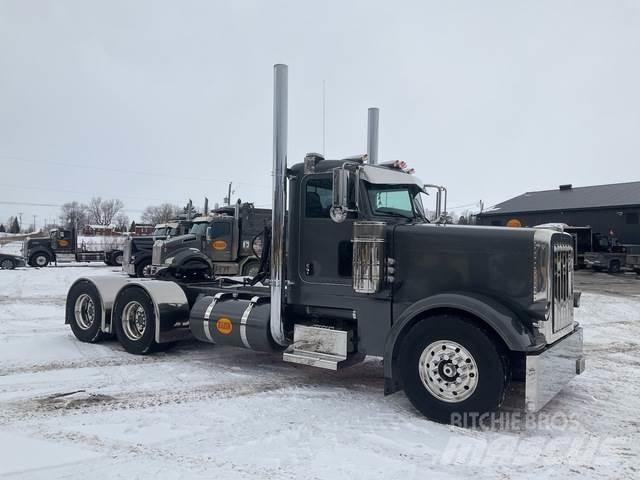 Peterbilt 388 Vlačilci