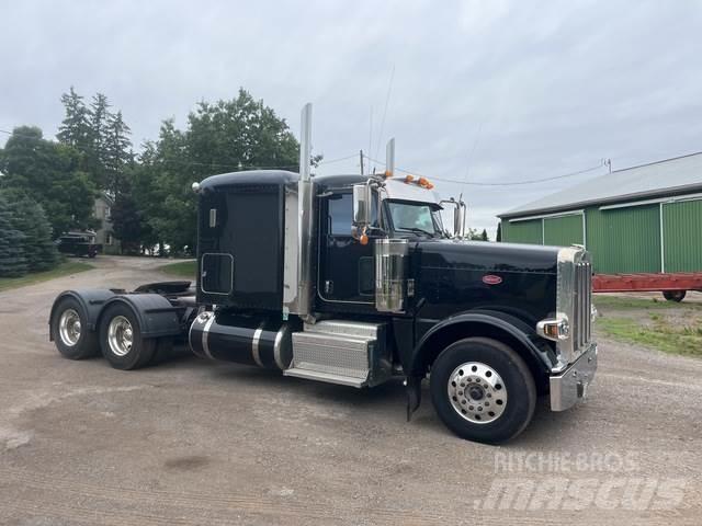 Peterbilt 388 Vlačilci