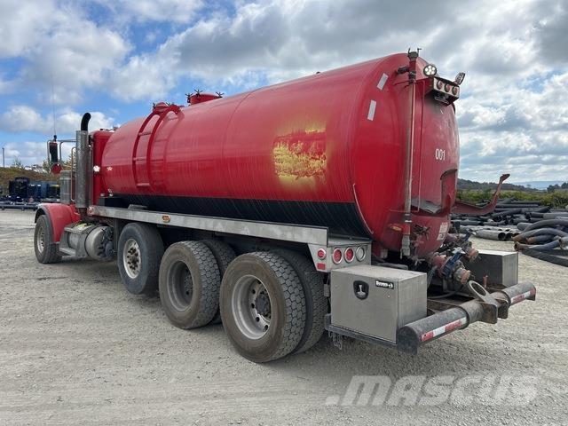 Peterbilt 388 Vakuumski tovornjaki