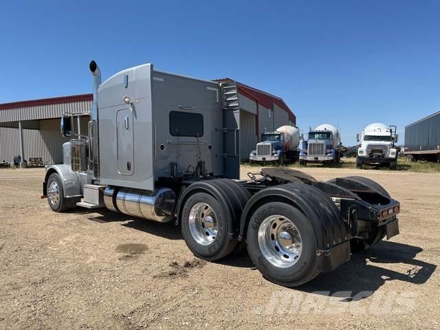Peterbilt 389 Vlačilci