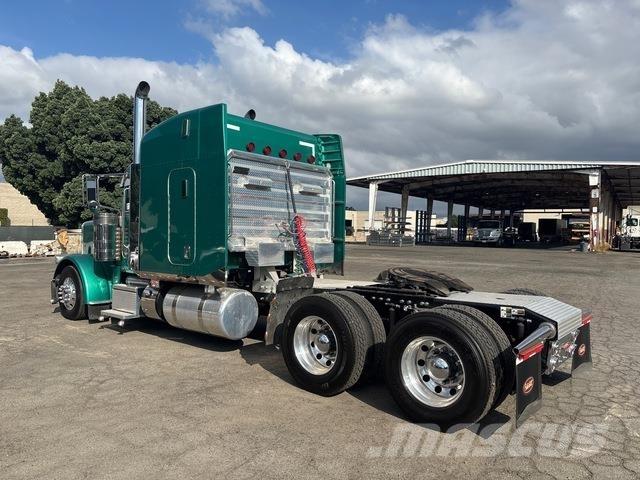 Peterbilt 389 Vlačilci