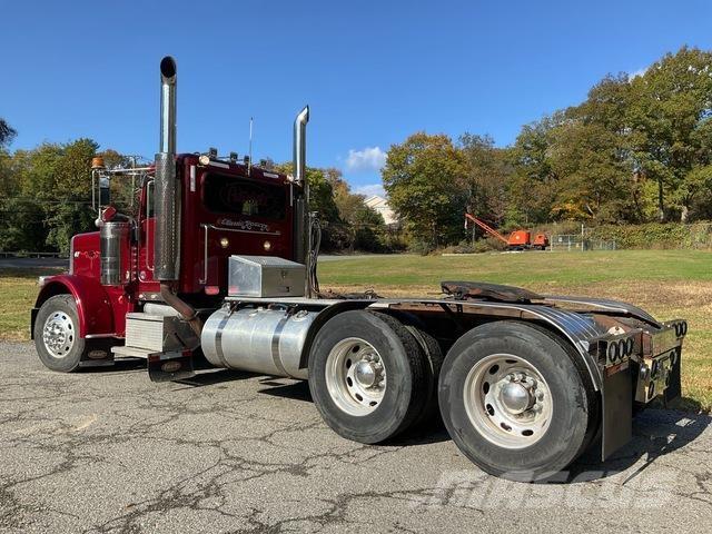 Peterbilt 389 Vlačilci