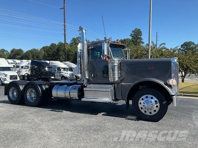 Peterbilt 389 Vlačilci