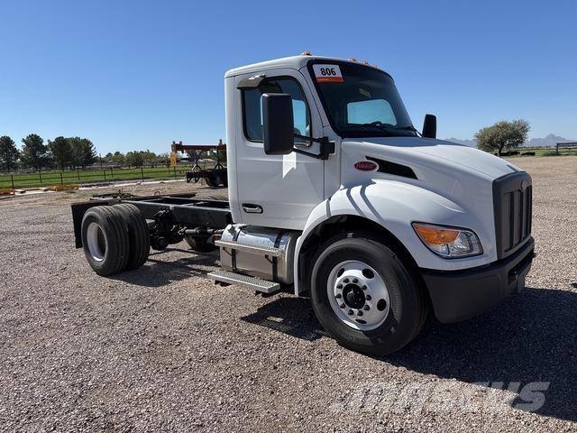 Peterbilt 537 Kabine in notranjost