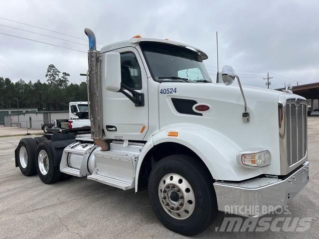 Peterbilt 567 Vlačilci