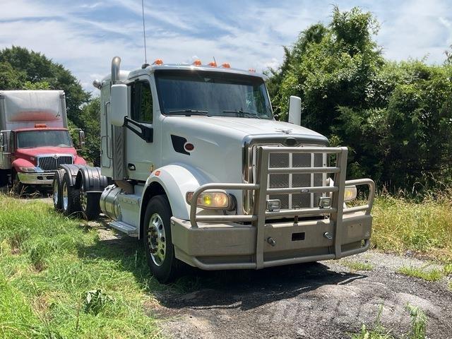 Peterbilt 567 Vlačilci