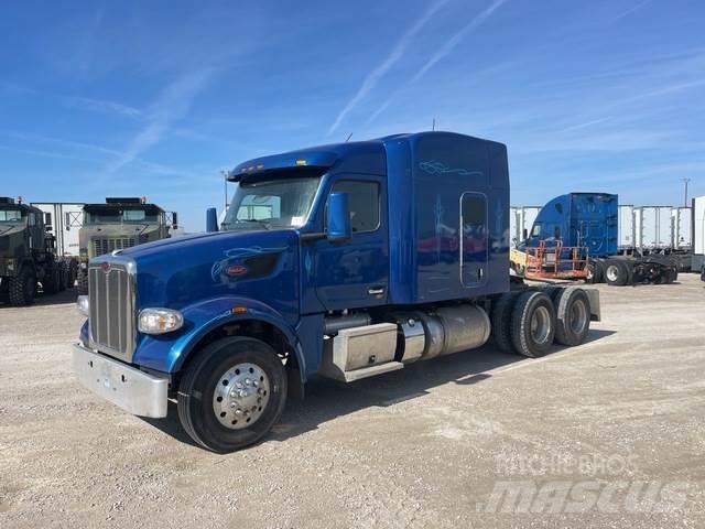 Peterbilt 567 Vlačilci