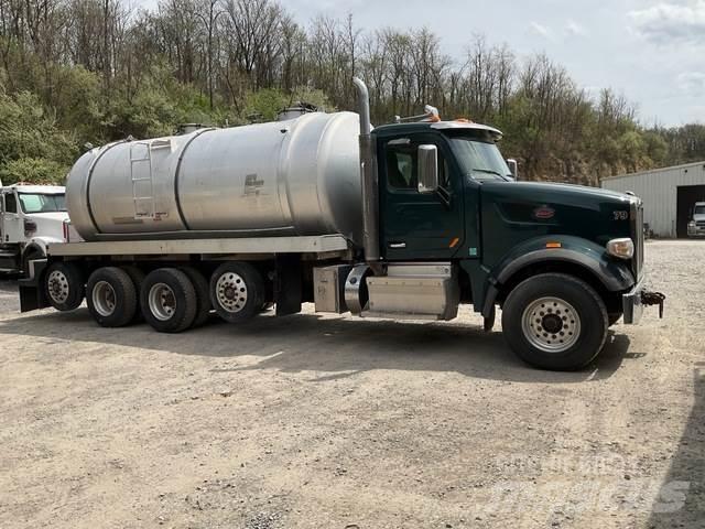 Peterbilt 567 Vakuumski tovornjaki