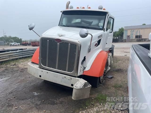 Peterbilt 567 Vlačilci