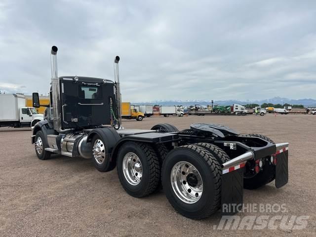 Peterbilt 567 Vlačilci