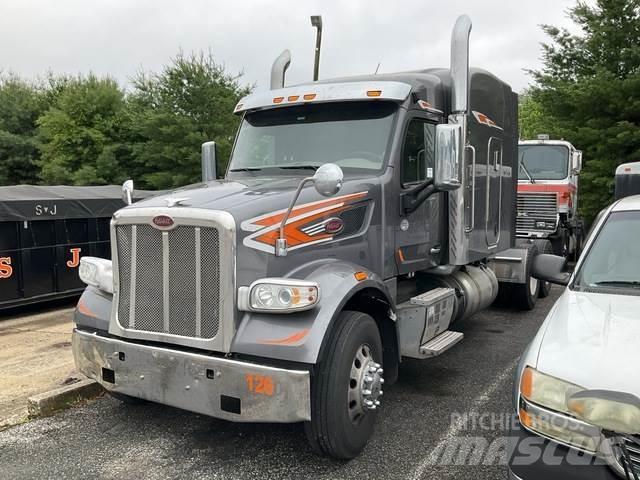 Peterbilt 567 Vlačilci