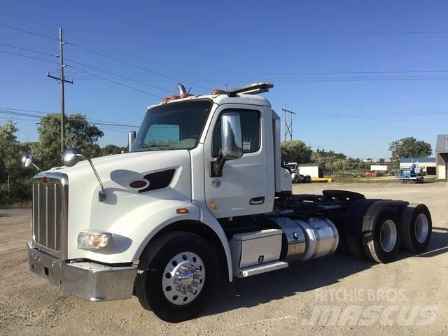 Peterbilt 567 Vlačilci