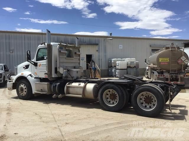 Peterbilt 567 Vlačilci