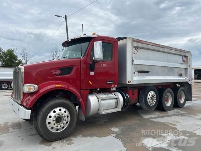 Peterbilt 567 Kiper tovornjaki