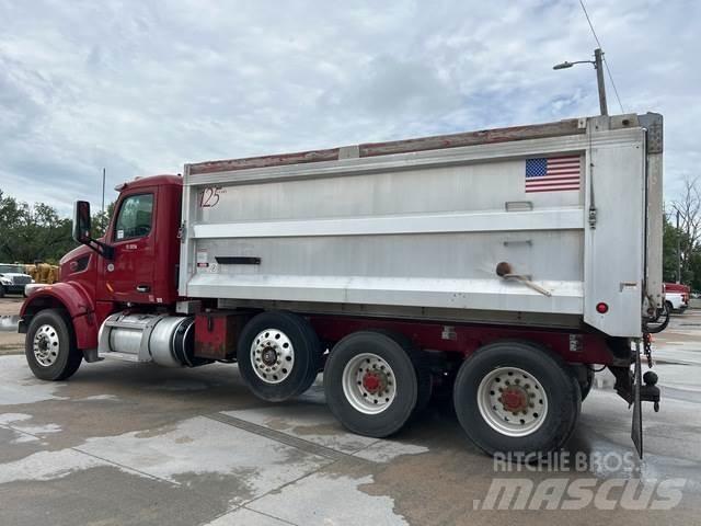 Peterbilt 567 Kiper tovornjaki