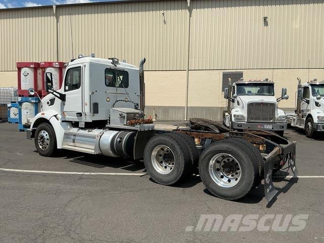 Peterbilt 567 Vlačilci