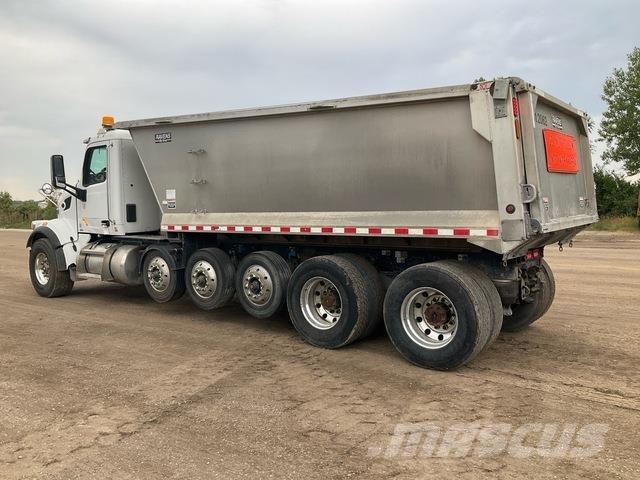 Peterbilt 567 Kiper tovornjaki