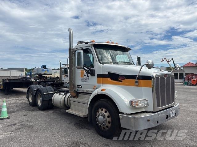 Peterbilt 567 Vlačilci
