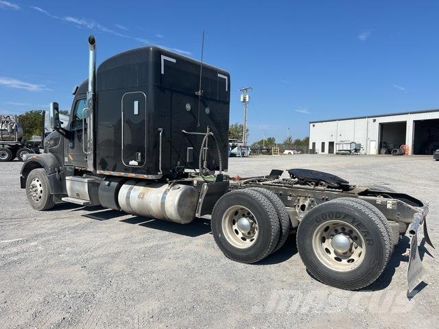 Peterbilt 567 Vlačilci