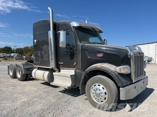 Peterbilt 567 Vlačilci