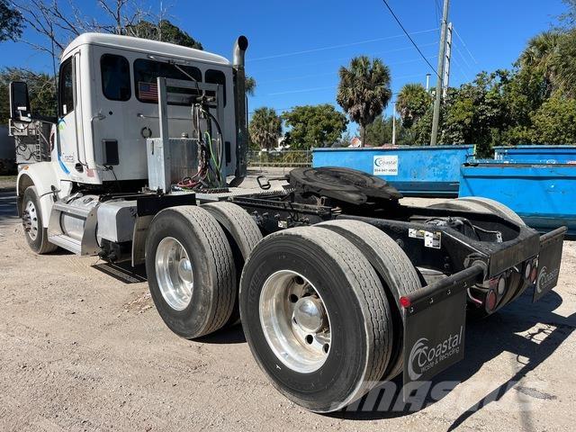 Peterbilt 567 Vlačilci