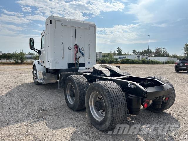 Peterbilt 579 Vlačilci
