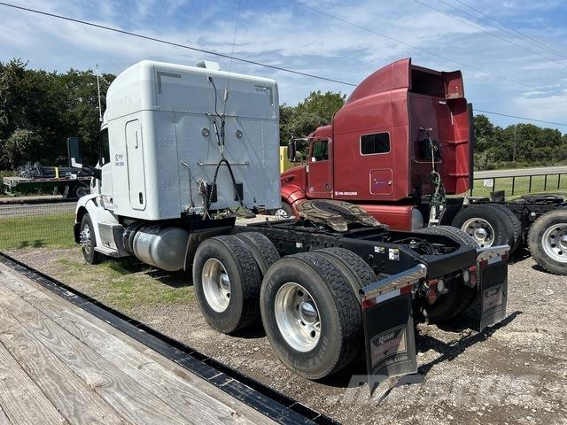 Peterbilt 589 Vlačilci