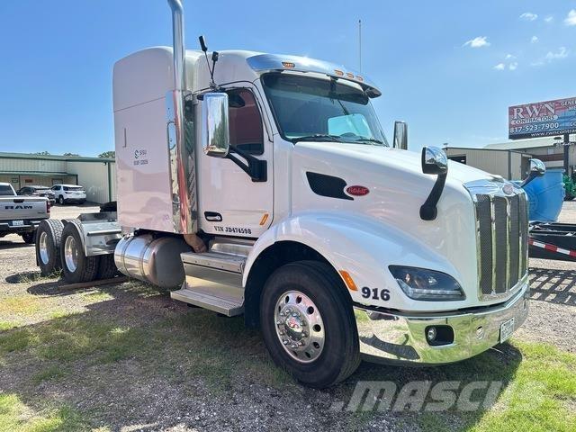 Peterbilt 589 Vlačilci