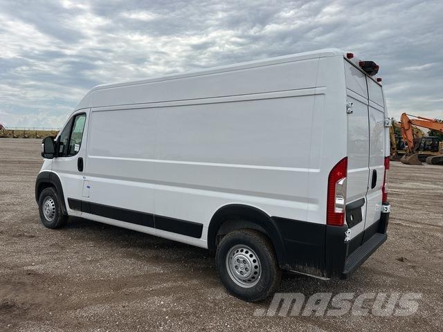 RAM 2500 Tovornjaki zabojniki