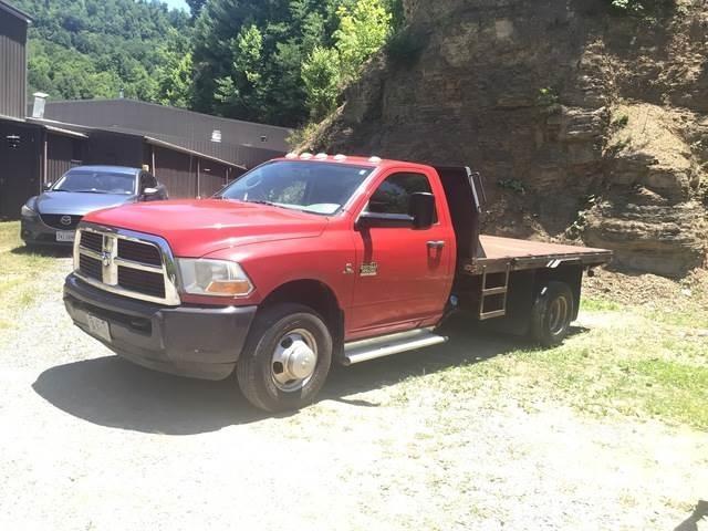RAM 3500 Tovornjaki s kesonom/platojem