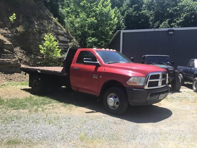 RAM 3500 Tovornjaki s kesonom/platojem