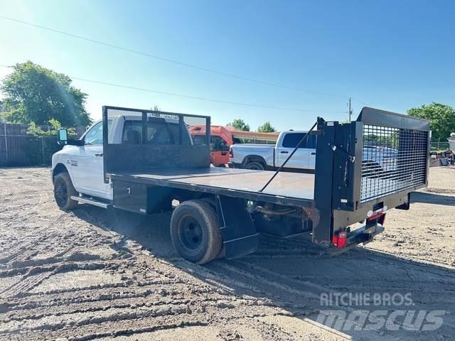 RAM 3500 Tovornjaki s kesonom/platojem