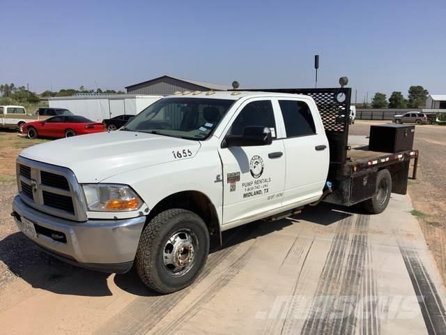 RAM 3500 Tovornjaki s kesonom/platojem