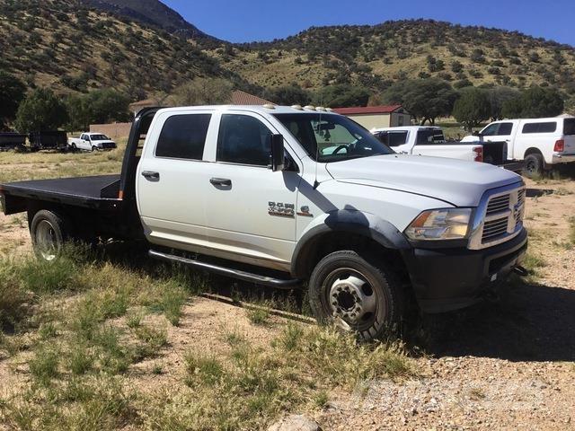 RAM 4500 Tovornjaki s kesonom/platojem