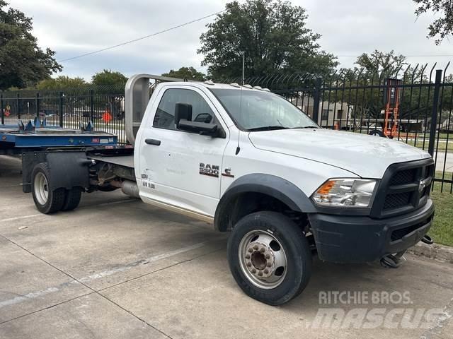 RAM 5500 Vlačilci