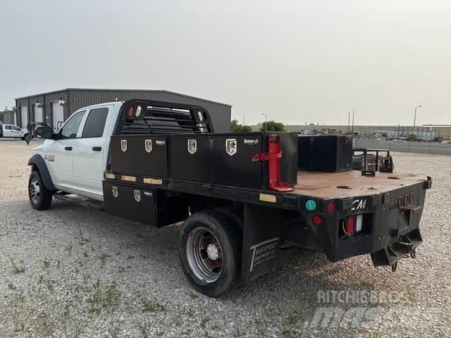 RAM 5500 Tovornjaki s kesonom/platojem