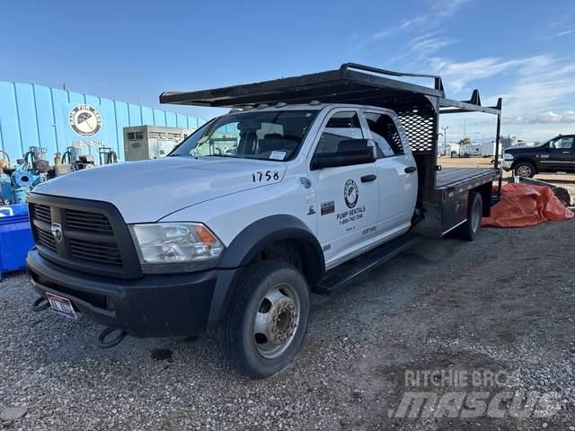 RAM 5500 Tovornjaki s kesonom/platojem