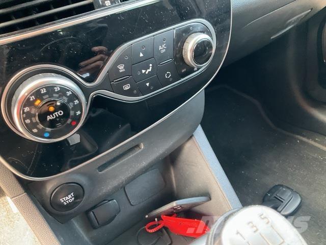 Renault Clio Avtomobili