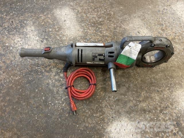  Ridgid 700-T2 Oprema za cevovode